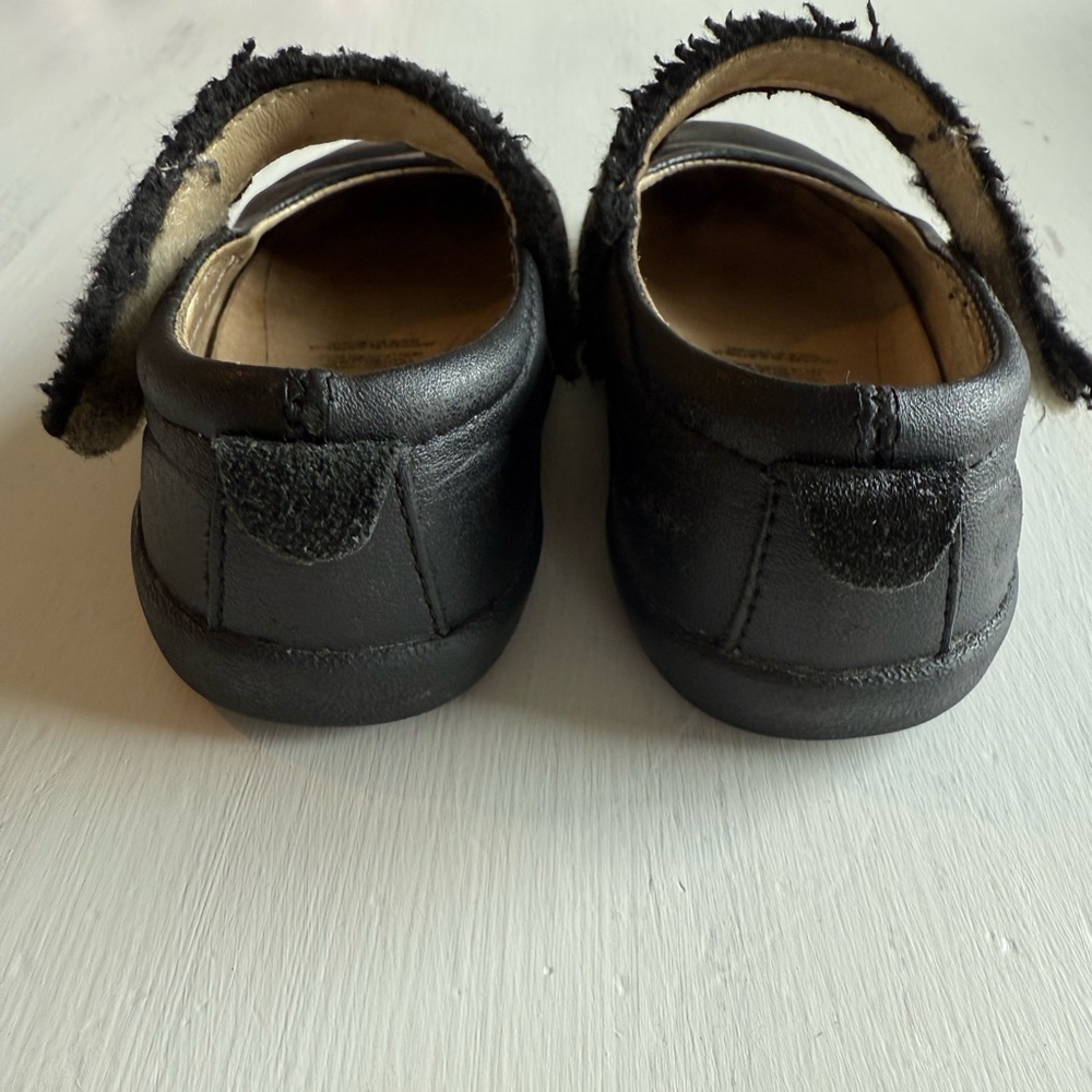 Old Soles Toddler Girlโ Black Maryjane Flats - Picture 6 of 9